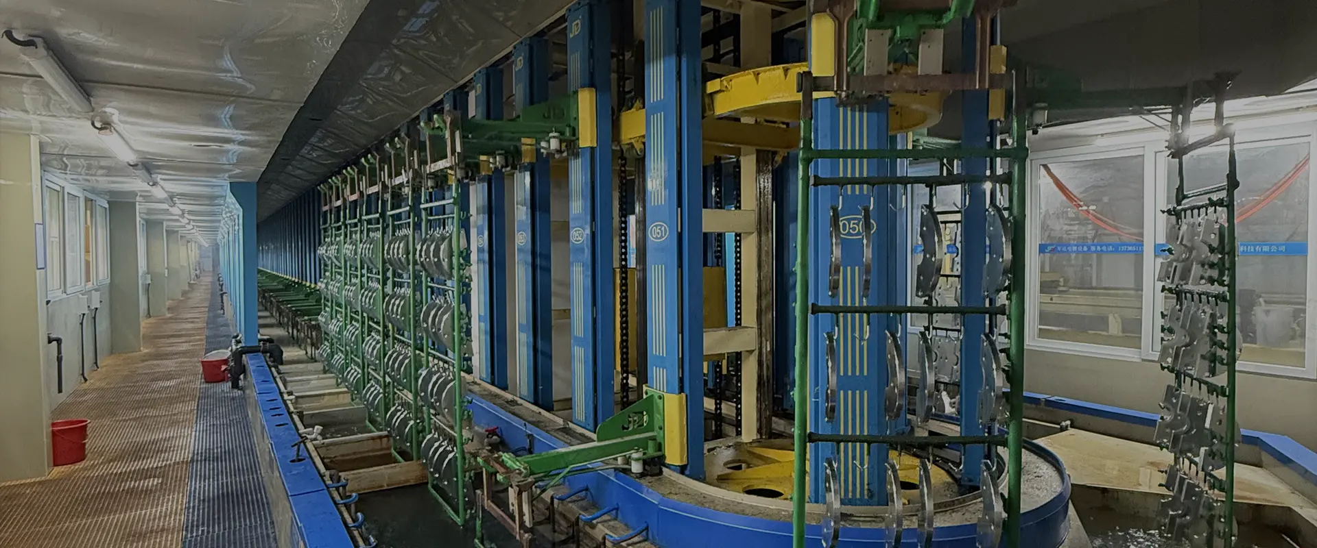 Ligne de placage à baril à portique pour les fixations et la galvanoplastie des PCB