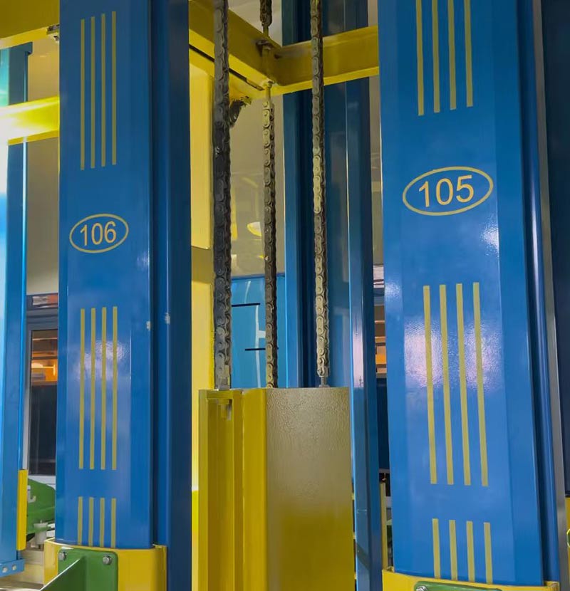 Les panneaux en acier inoxydable 304 améliorent la durabilité et la protection de la ligne de galvanoplastie à levage vertical Junda