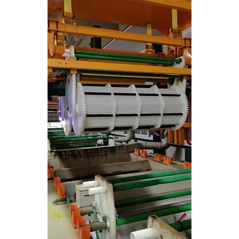 Ligne de zingage de barils à portique à rail haut
